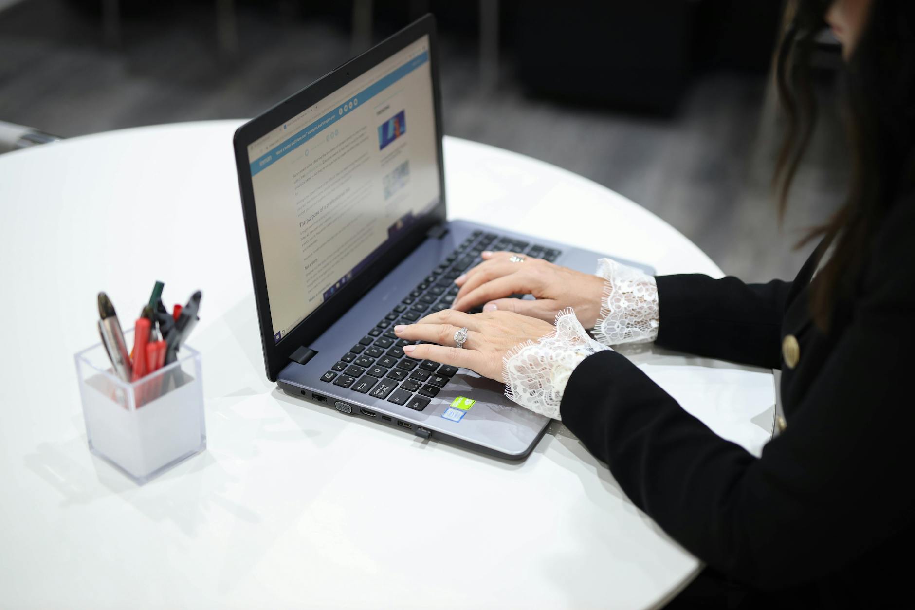 My Rating Claude AI for Invoice and Contract Automation  4.25