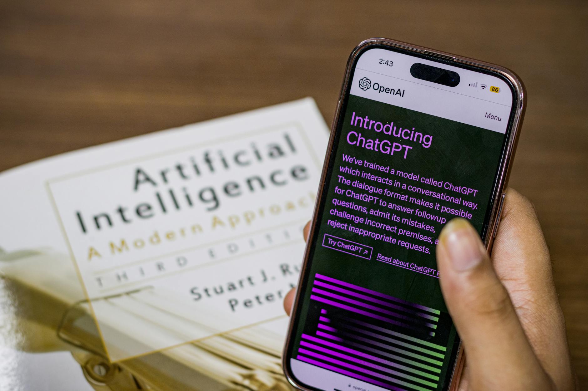 8 Top Claude AI Use Cases for One-Person Businesses