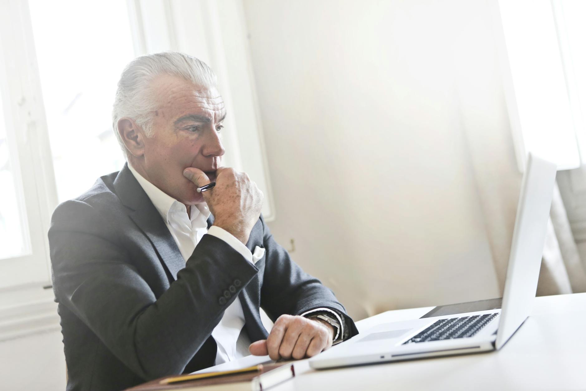 Pro Tips From 14 Months of Testing Claude for Business Writing
