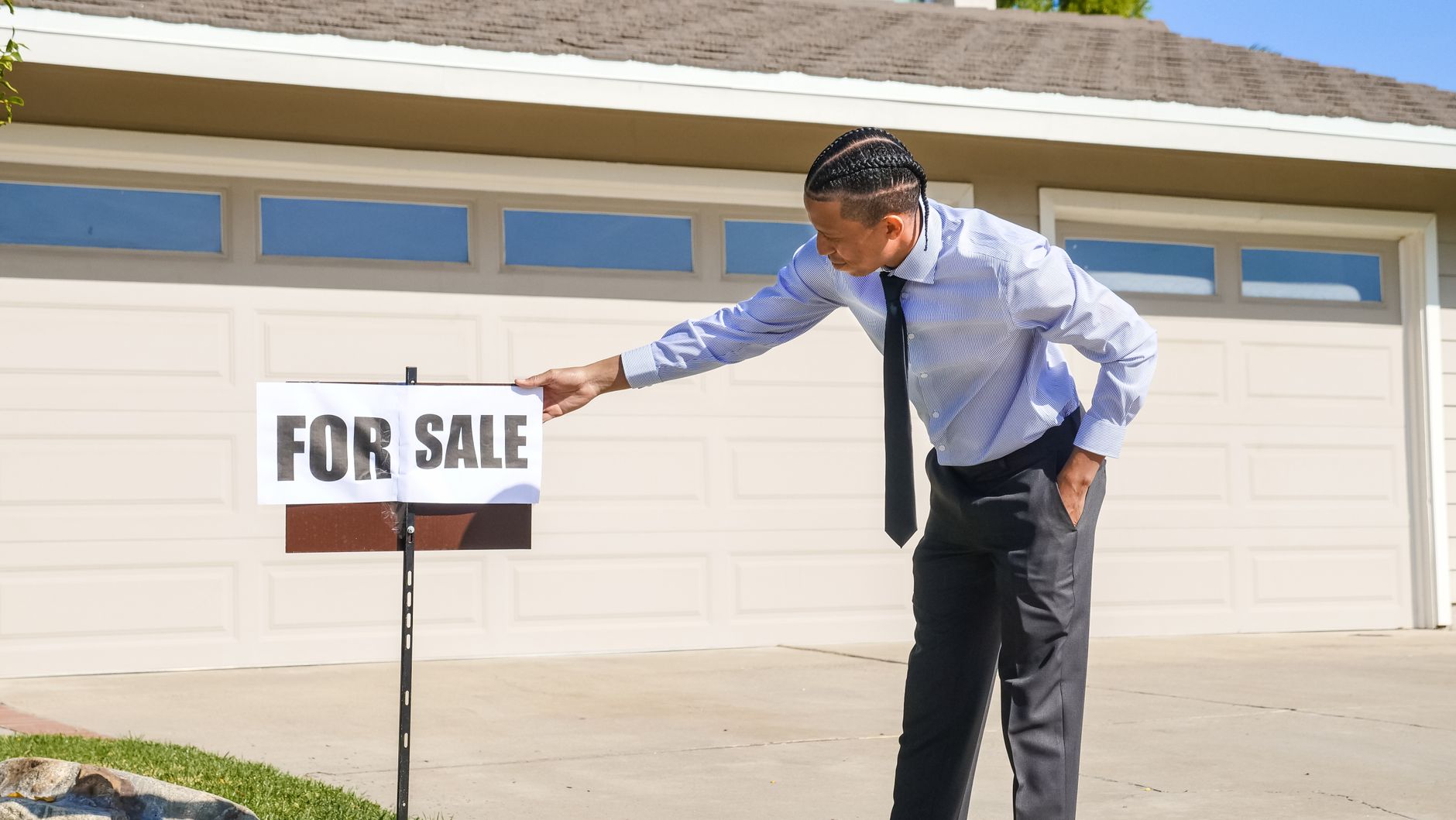 My Real-World Experience Converting Property Walkthroughs into Buyer Guides
