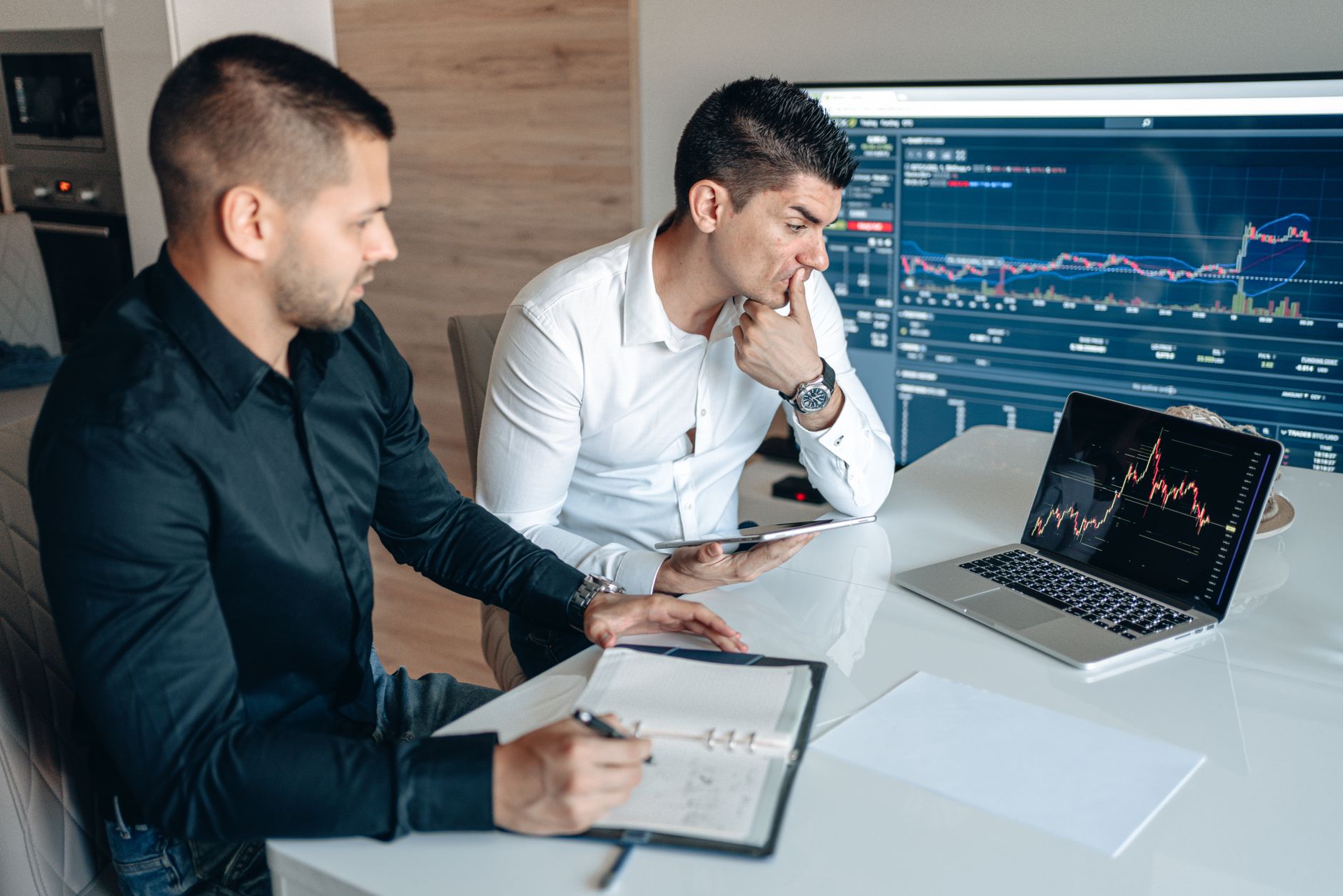 Claude vs Other AI Coding Tools How It Compares for Non-Technical Users