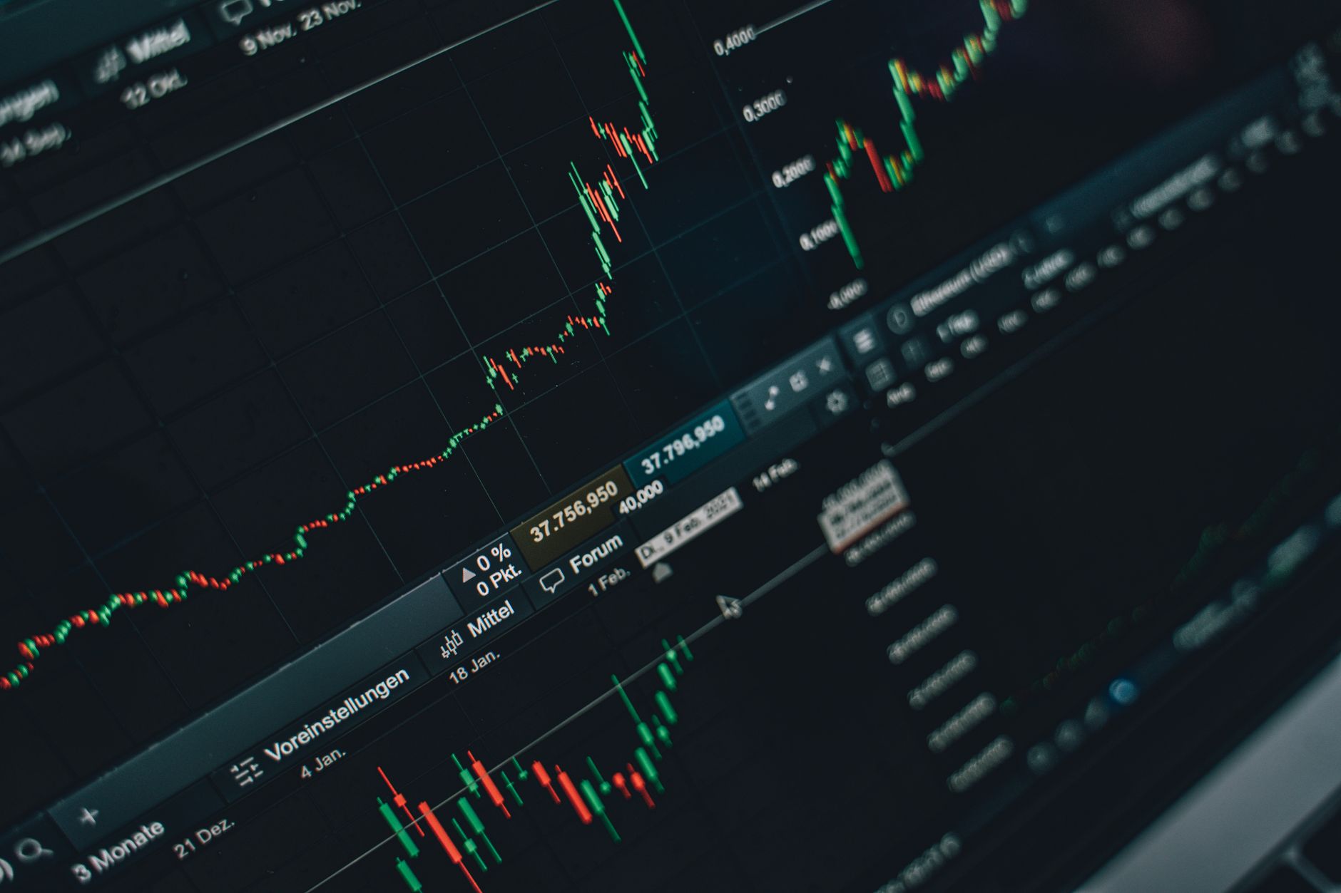 My Real-World Experience Automating 4 Investor Reports Weekly in Madeira