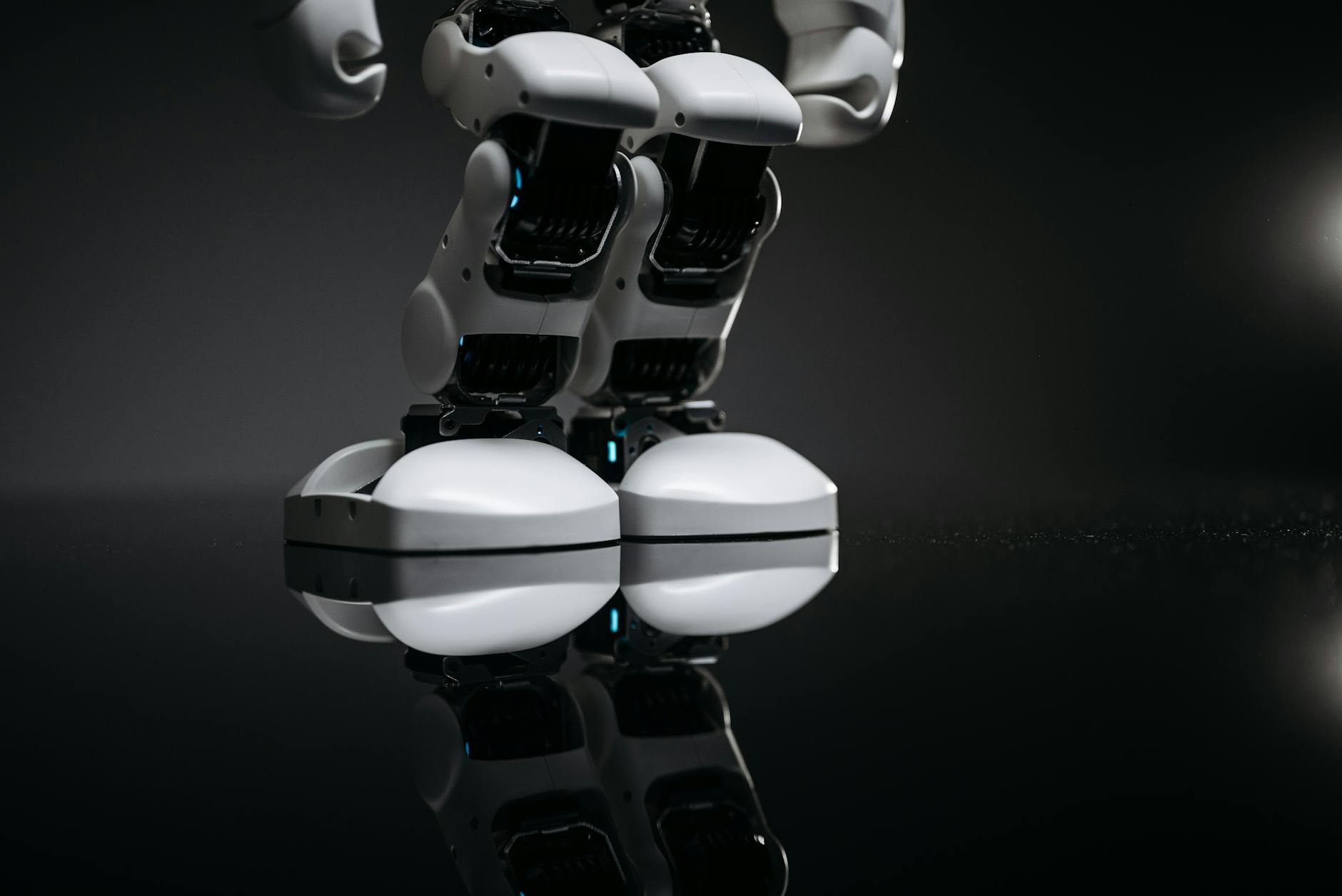 AI Automation vs. Traditional Automation Whats the Difference