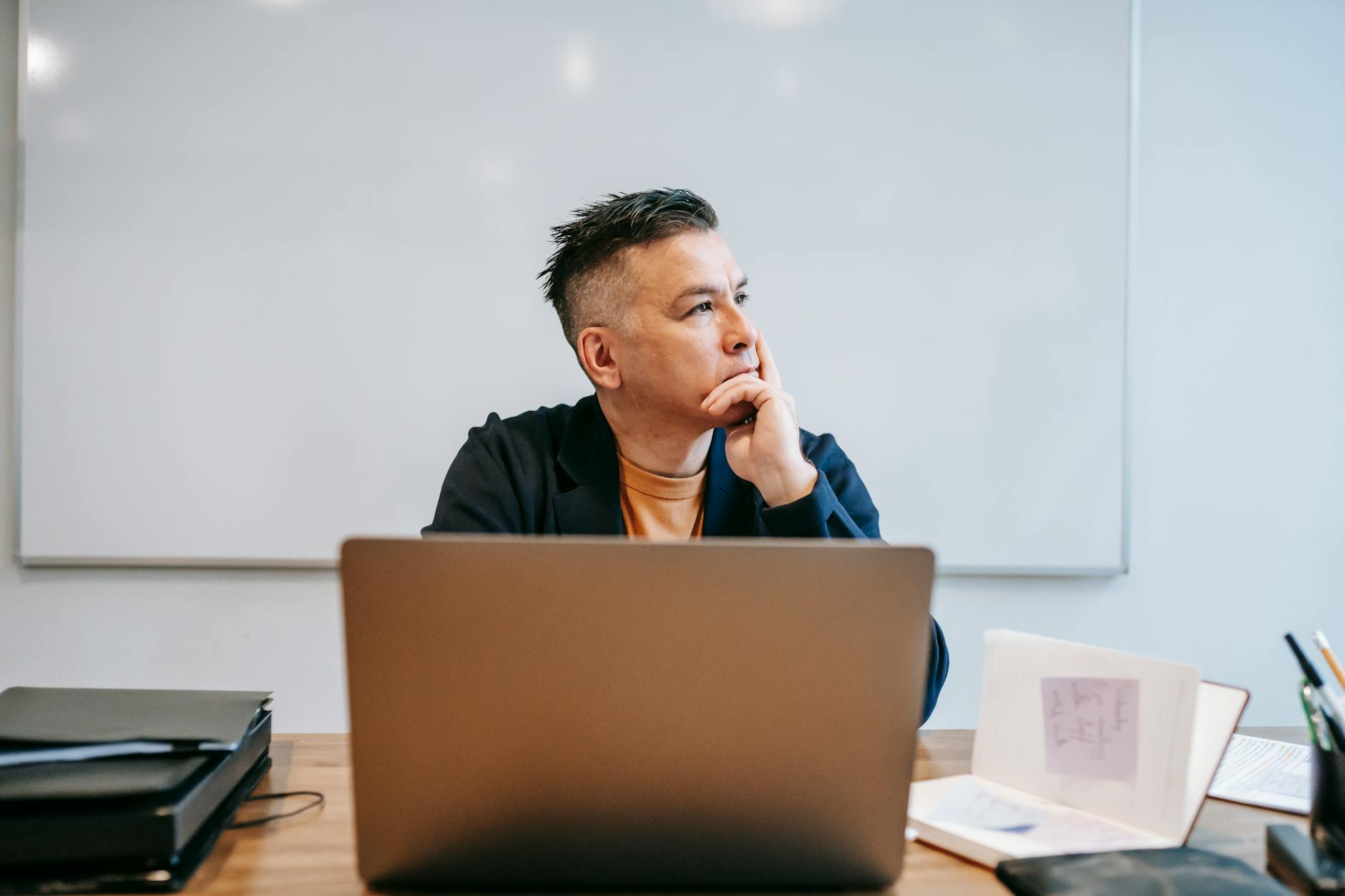 How to Use Claude for Competitor Analysis
