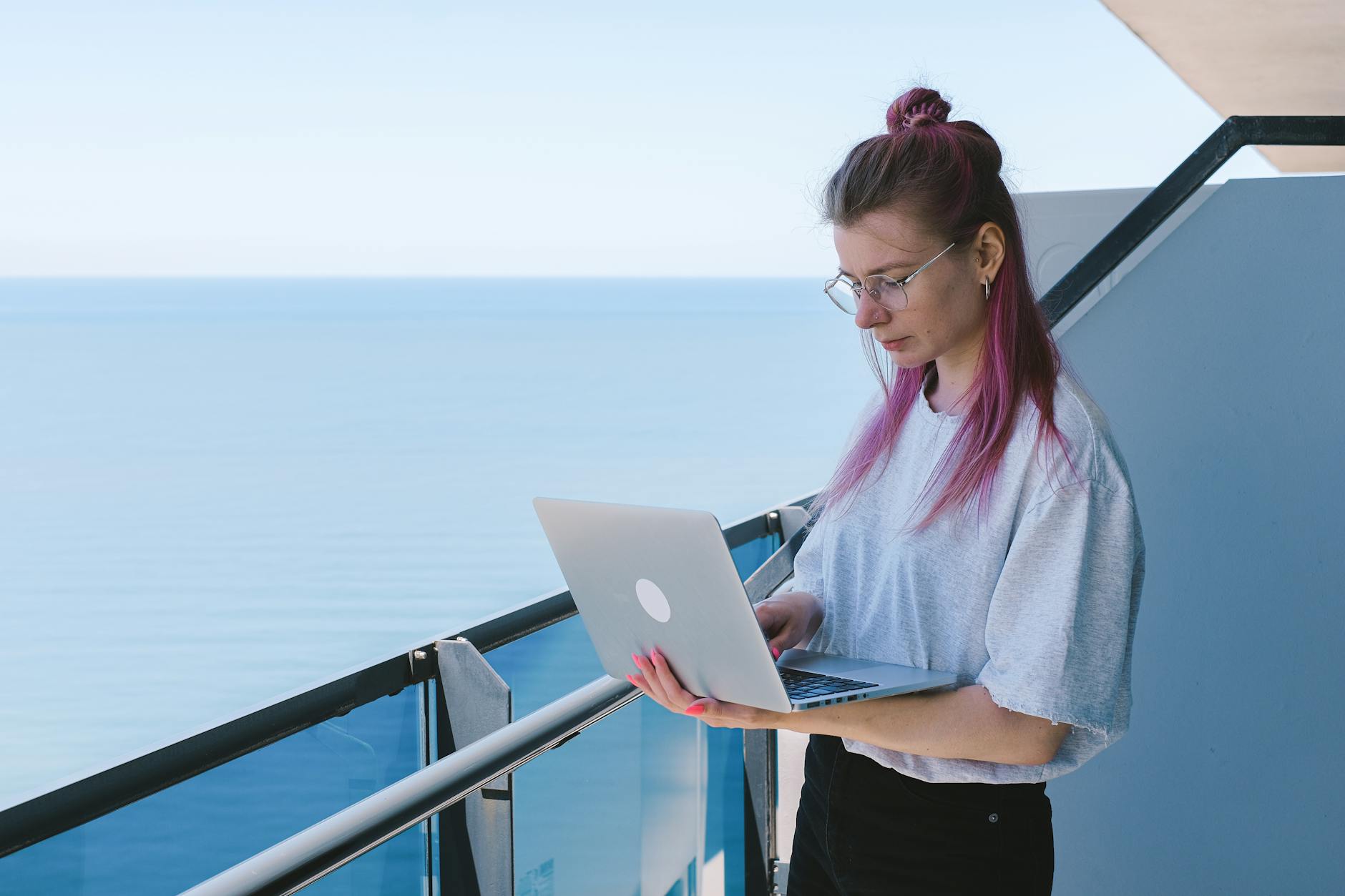 How I Scaled My Freelance Business Without Hiring
