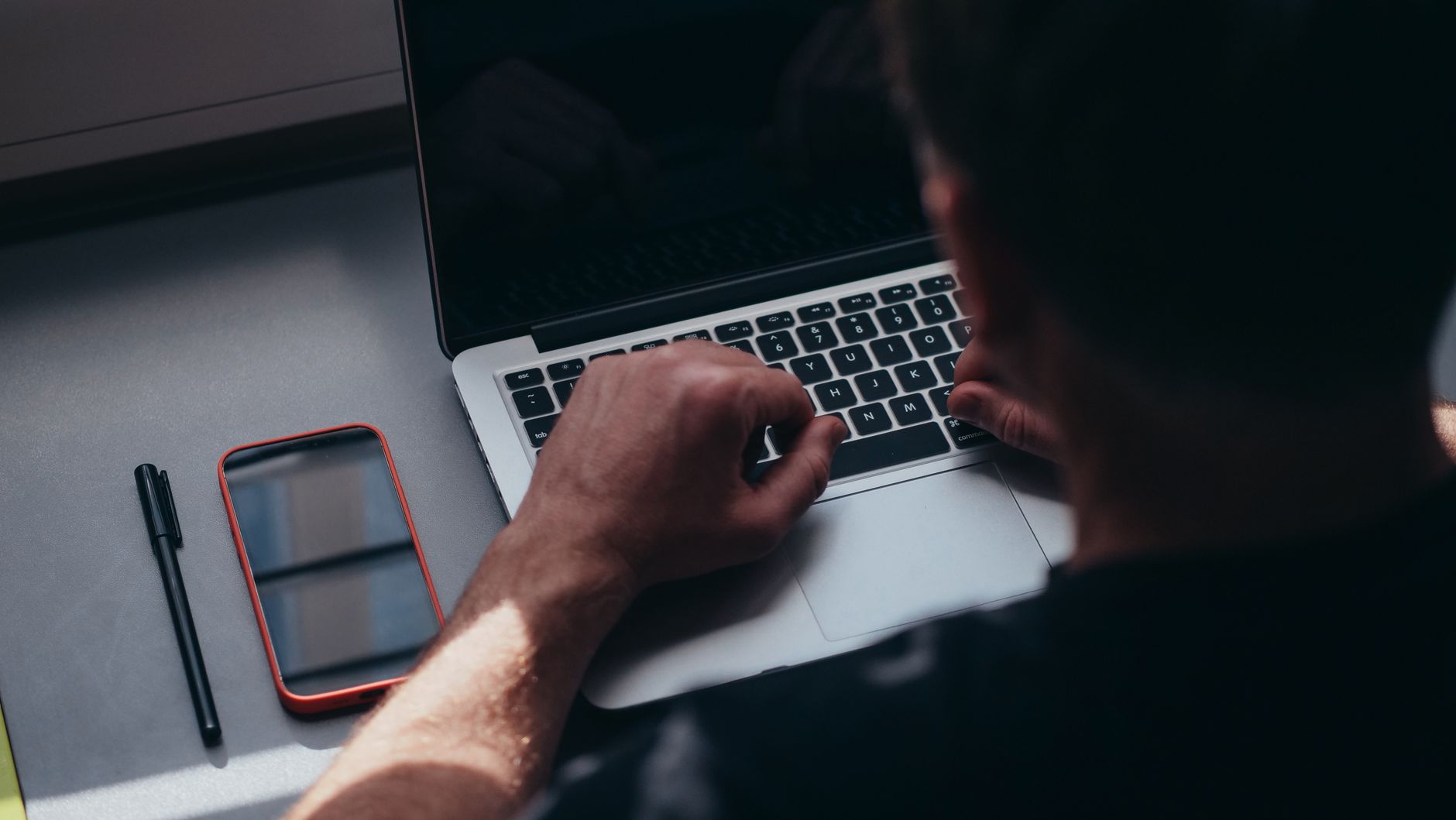 7 Best Claude Prompts for Hiring Freelancers Briefs